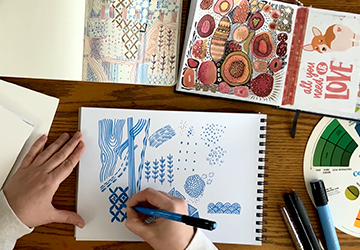 Случайные узоры: “бездумные” линии